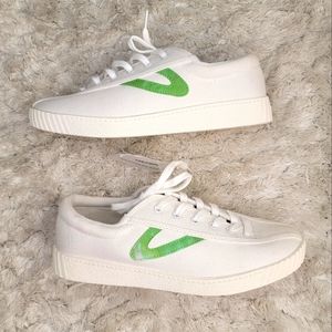 ⭐️ N e w ⭐️ TRETORN Nylite Canvas Sneaker + tie dye. SIZE 7